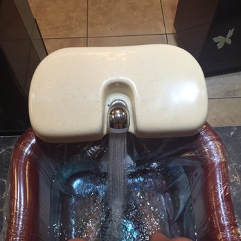 Oasis Nails - Clean foot baths - Nail Salons Near Me - Wesley Chapel, Florida