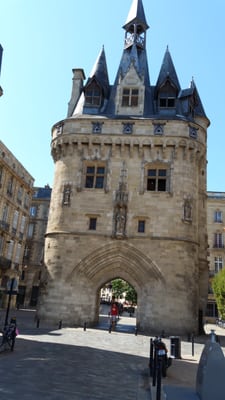 Porte Cailhau by null