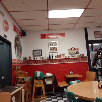 Wesner's Grill - the interior of the restaurant - American Near Me - Rogers, Arkansas Wesner's Grill - the interior of the restaurant - American Near Me - Rogers, Arkansas