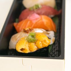 Dozo Sushi