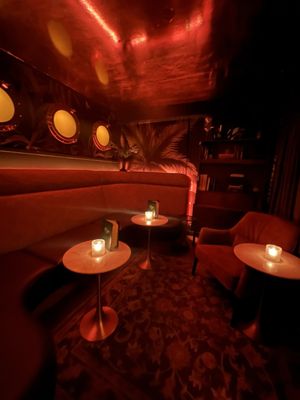 Green Lady Cocktail Room by null