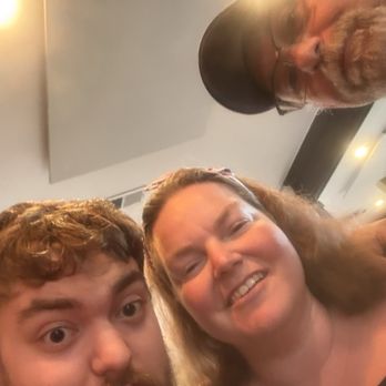 Gather Around BBQ - Me And My Parents - Food Trucks Near Me - Martinsville, Indiana