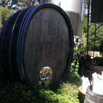 Hallcrest Vineyards - Wine Tasting Room Near Me - Felton, California