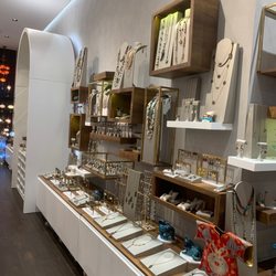 LoLo Rugs and Gifts - Amazing Jewelry