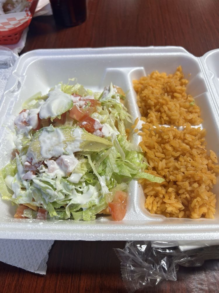 Taqueria y Antojitos Las Tres Hermanas