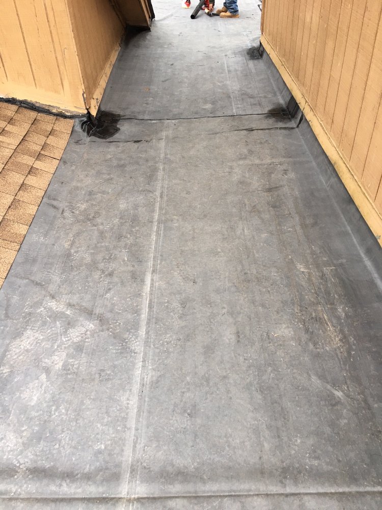 Slide of P&M Roofing