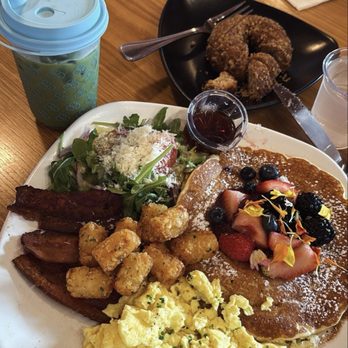 Bluberry Social - Donut, strawberry matcha, pancakes - Breakfast & Brunch Near Me - Irvine, California Bluberry Social - Donut, strawberry matcha, pancakes - Breakfast & Brunch Near Me - Irvine, California
