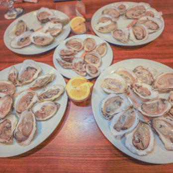 Harbor Fish Market - Oysters - Seafood Markets Near Me - Portland, Maine Harbor Fish Market - Oysters - Seafood Markets Near Me - Portland, Maine