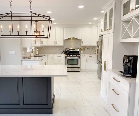 Welcome Home Kitchen & Bath by null