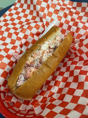 Maine-ly Sandwiches by null