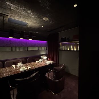 Mott 32 - Theatre room - Chinese Near Me - Toronto, Ontario