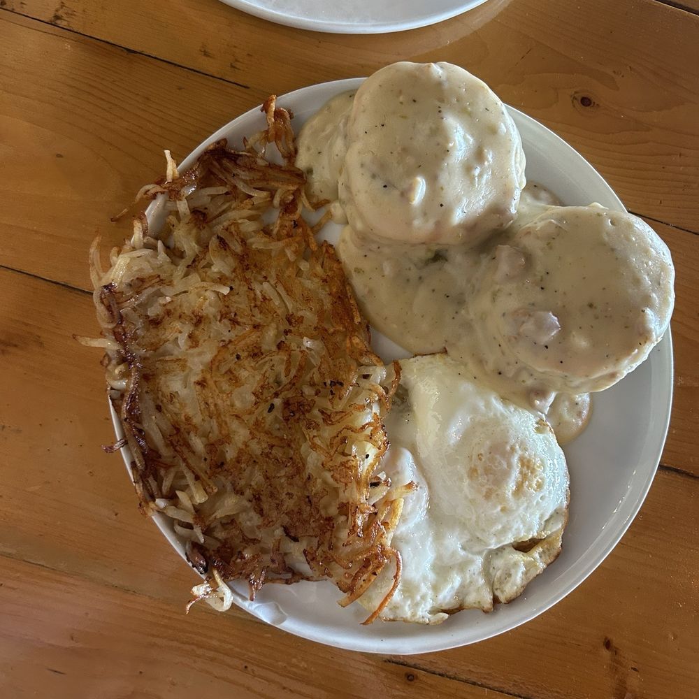 Lovely Day Cafe - Biscuits & Jalapeno Cheddar Gravy - Breakfast & Brunch Near Me - Bedford, Texas