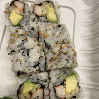 Umi Sushi - California Roll - Japanese Near Me - Fresh Meadows, New York