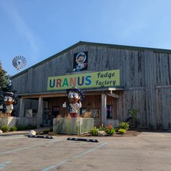 Uranus Fudge Factory – Richmond - Uranus Fudge Factory, Richmond