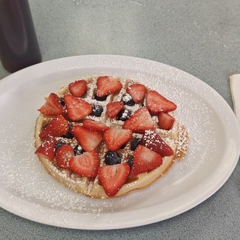 Dimitris Farmer's Market Restaurant - Belgian waffle with berries - Breakfast & Brunch Near Me - Pompano Beach, Florida