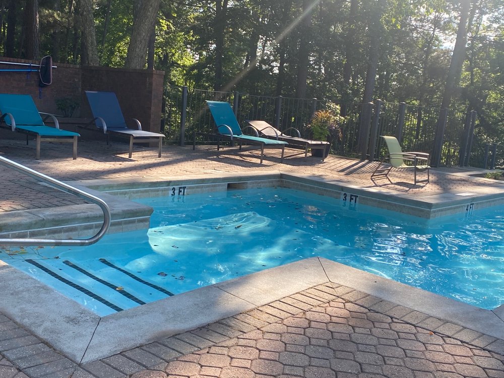 WOODMERE TRACE APARTMENTS Updated August 2024 3550 Pleasant Hill Rd