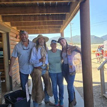 Sombrero Stables - Beautiful adventures - Horseback Riding Near Me - Estes Park, Colorado Sombrero Stables - Beautiful adventures - Horseback Riding Near Me - Estes Park, Colorado