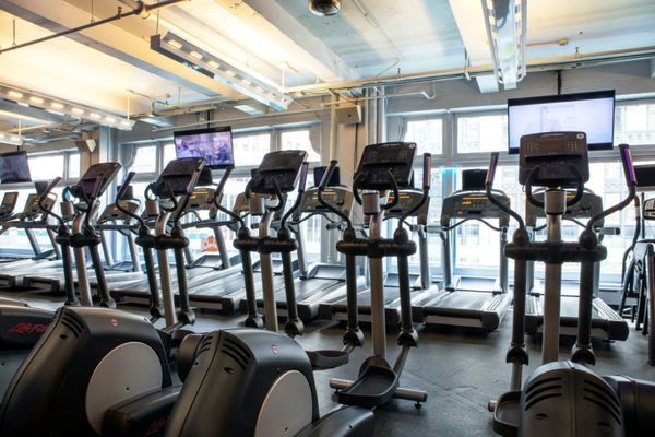 Crunch Fitness - 38th Street by null