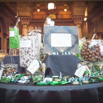 Glen Ellyn Candy & Cones - Chocolate Bar colors coordinated w/my party colors of black, white and green; notice the clear take-out containers - some ready-made! - Candy Stores Near Me - Glen Ellyn, Illinois Glen Ellyn Candy & Cones - Chocolate Bar colors coordinated w/my party colors of black, white and green; notice the clear take-out containers - some ready-made! - Candy Stores Near Me - Glen Ellyn, Illinois