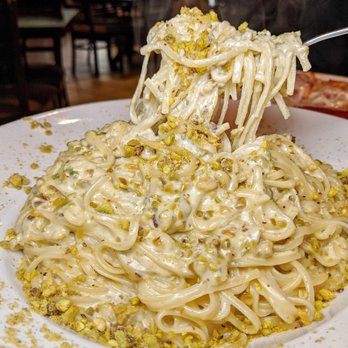 Galleria - Fettuccine con crema de Pistacchio - Pizza Near Me - Merrick, New York Galleria - Fettuccine con crema de Pistacchio - Pizza Near Me - Merrick, New York