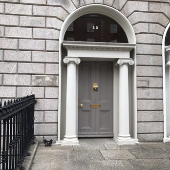 Number 31 - Georgian front door entrance on Fitzwilliam. - Guest Houses Near Me - Dublin, D