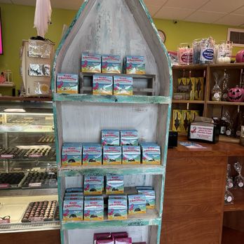 Keys Chocolates & Ice Cream - Variety of options - Ice Cream & Frozen Yogurt Near Me - Key Largo, Florida