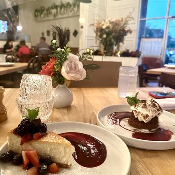 Ciccio Trattoria - Ricotta cheesecake, chocolate cake - Italian Near Me - McKinney, Texas