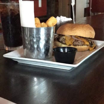 Engine No 9 - Burgers Near Me - Saint Petersburg, Florida Engine No 9 - Burgers Near Me - Saint Petersburg, Florida