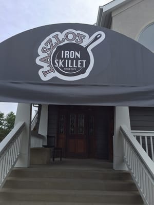 Laszlo's Iron Skillet Food Truck by null