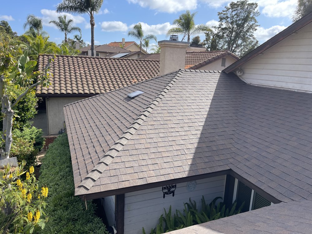 Slide of Adail Bastos Roofing