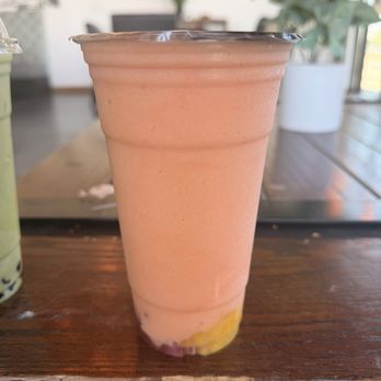 Magic Cup - Strawberry Pineapple Smoothie with peaches added - Coffee & Tea Near Me - Arlington, Texas