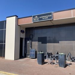 Coffee House - The entrance