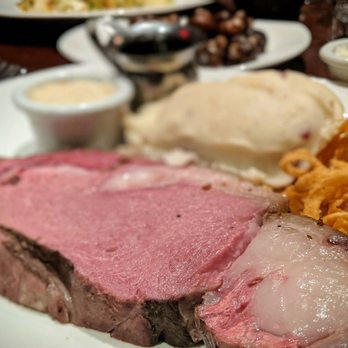 The Keg Steakhouse + Bar - Prime rib - Steakhouses Near Me - Toronto, Ontario