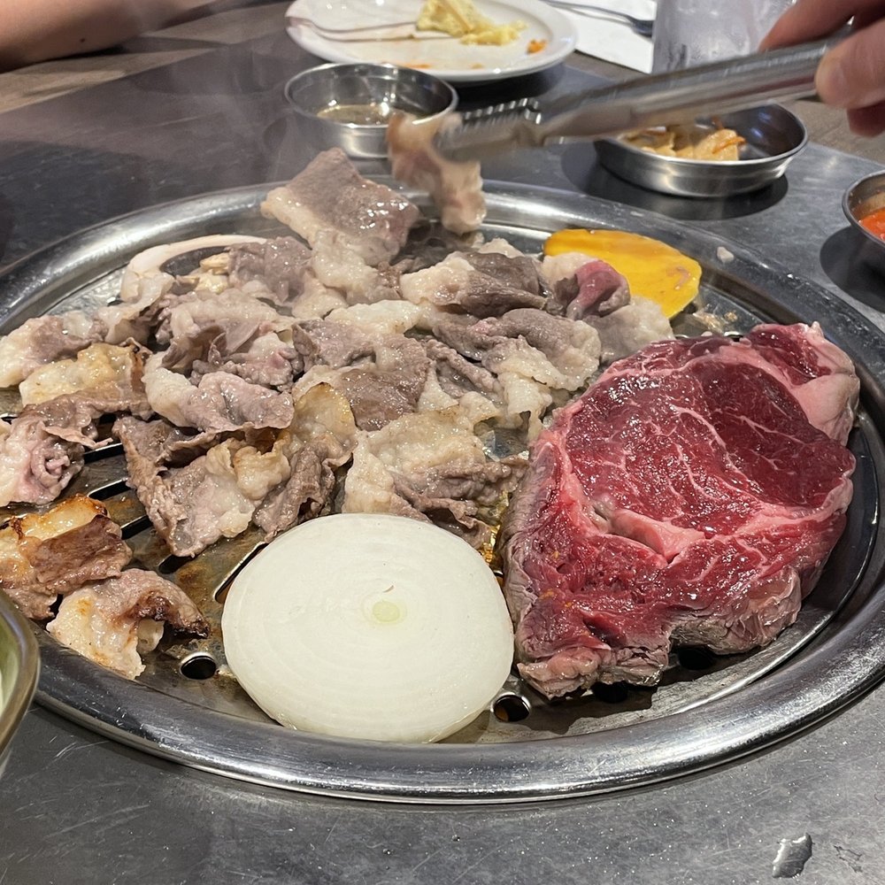 Dae Jang Keum - Meat in the grill - Korean Near Me - Troy, Michigan