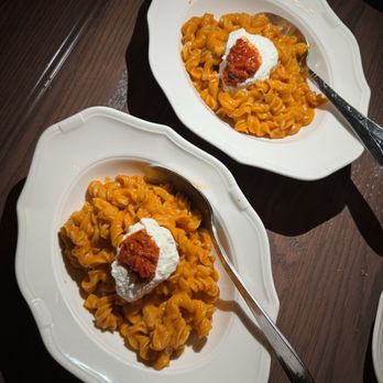 Donna's - spicy fusilli - Italian Near Me - Los Angeles, California Donna's - spicy fusilli - Italian Near Me - Los Angeles, California