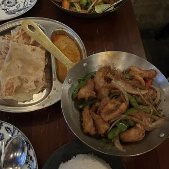 Laut - Roti Canai Spicy Night Market Noodle Hakka Crispy Chilly - Thai Near Me - New York, New York