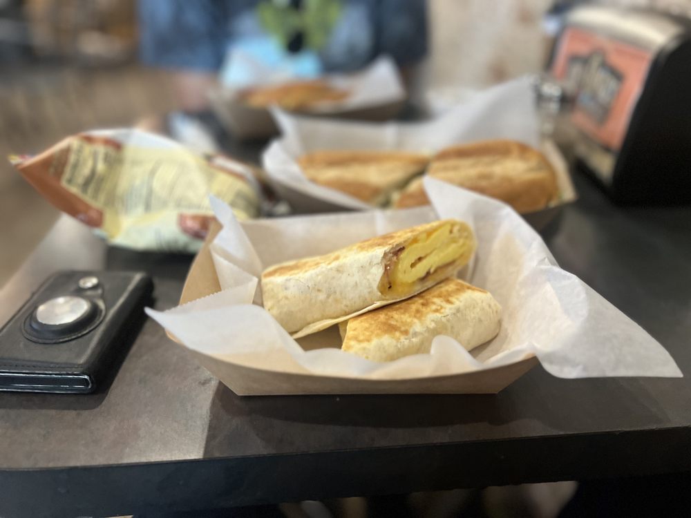 JUSTITIA’S Updated November 2024 83 Photos & 33 Reviews 18 E Main