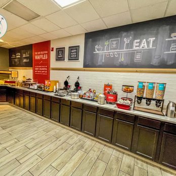 Hampton Inn Freeport - Hotels Near Me - Freeport, Illinois