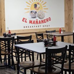 El Mananero - Inside the restaurant.