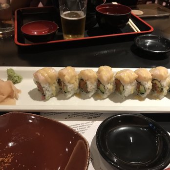 Cocoro Japanese - 8 Pieces Citrus Breeze Roll - Japanese Near Me - Chicago, Illinois