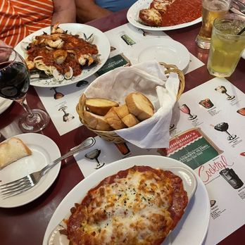 Ramando's - Broiled Fisherman's Platter, Eggplant Parmigiana, Stuffed Shells, Spaghetti with meatballs - Italian Near Me - Myrtle Beach, South Carolina