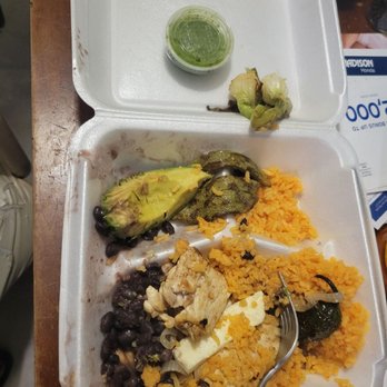 San Isidro - Chicken with onions with refried beans (not done) and rice. - Mexican Near Me - Roselle, New Jersey San Isidro - Chicken with onions with refried beans (not done) and rice. - Mexican Near Me - Roselle, New Jersey