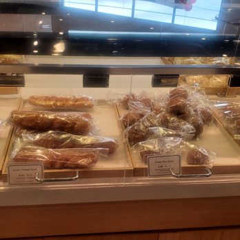 Paris Baguette - Bakeries Near Me - Glenview, Illinois