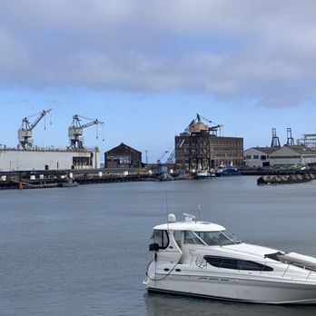 Mission Rock Resort - The view of cranes - Seafood Near Me - San Francisco, California Mission Rock Resort - The view of cranes - Seafood Near Me - San Francisco, California