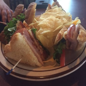 Uncle Charlie's - Classic club with potato chips - Lounges Near Me - Cheyenne, Wyoming