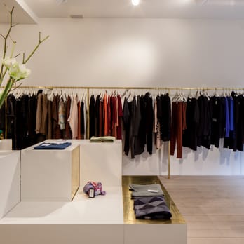 Garderobe Nationale - Garde-robe Nationale. (photo by Thomas De Bruyne / www.cafeine.be) - Women's Clothing Near Me - Antwerp, VAN
