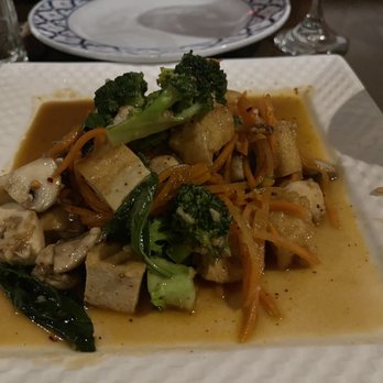 Thai Kitchen I - Veggies in basil sauce - Thai Near Me - Bridgewater, New Jersey
