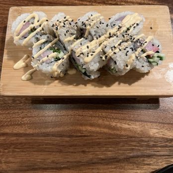 Oao - Sushi Bar & Grill at Wailea - Sushi roll - Sushi Bars Near Me - Kihei, Hawaii Oao - Sushi Bar & Grill at Wailea - Sushi roll - Sushi Bars Near Me - Kihei, Hawaii