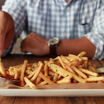 Gjelina - salt and pepper frites with romesco & aioli - New American Near Me - Venice, California Gjelina - salt and pepper frites with romesco & aioli - New American Near Me - Venice, California