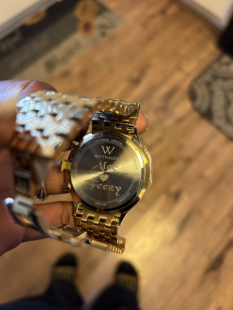 PHOTO GIFTS & ENGRAVING Updated September 2024 501 Photos 1675 W